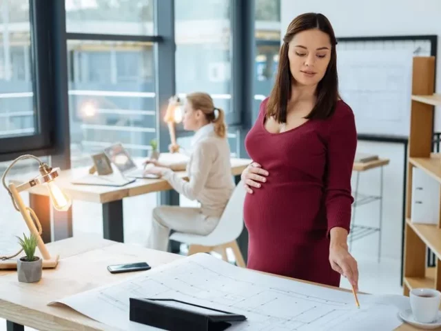 Can You Be a Surrogate If You Work Full-Time?