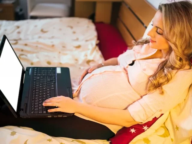 Top 10 Remote Jobs for Stay-at-Home Moms in the USA (Surrogacy #1)