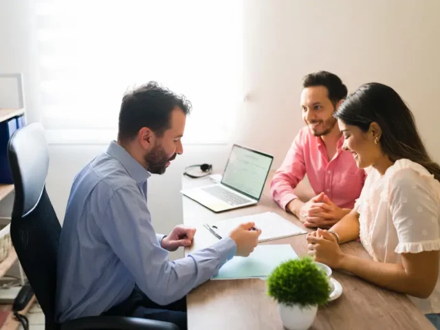 Why Work With a Physician-Owned Surrogacy Agency?