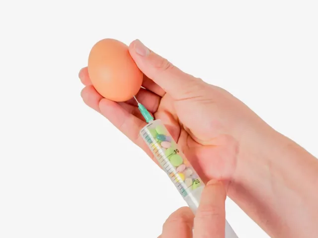Egg Donor Agencies vs. Fertility Clinics – What’s the Difference?