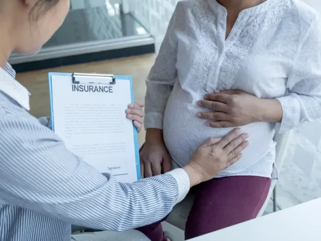 Breaking Down Surrogacy Contracts in Canada – What Every Surrogate Should Know