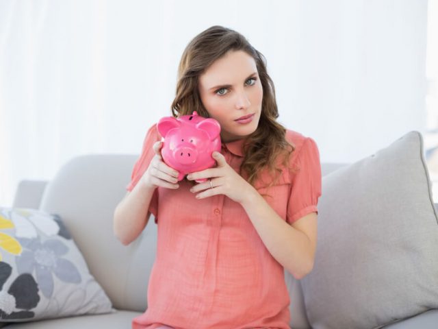 How to Save Money on Surrogacy – Independent & Hybrid Models Explained