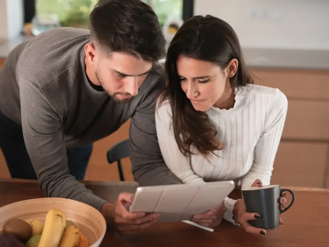 Surrogacy Costs in Minnesota: Budget, Payments & Control Tips