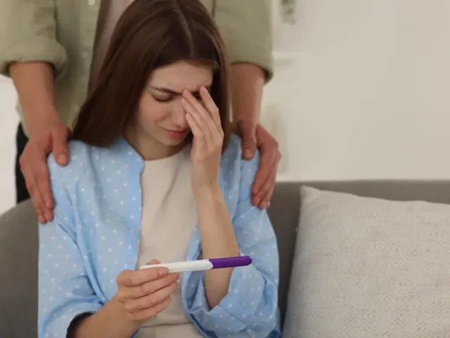 Identifying & Avoiding Surrogacy Scams in Illinois