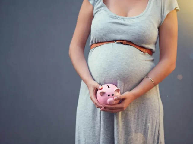 Surrogacy Costs in Illinois: Budget Planning & Tips